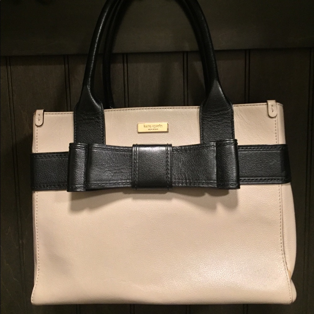Kate Spade Doe/Black Villabella Avenue Quinn